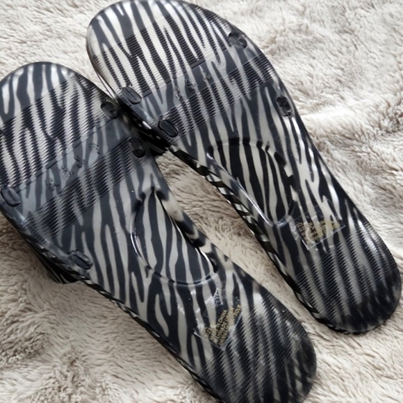 BEACH WOMEN'S ZEBRA PRINT SLIDES - Picture 2 of 4